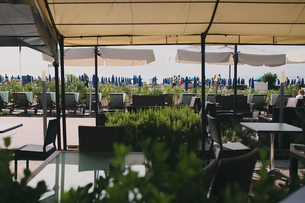 Hotel La Bussola Lido di Jesolo 3*,